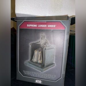 Disney Parks Star Wars Galaxy's Edge Supreme Leader Snoke Statue Figurine